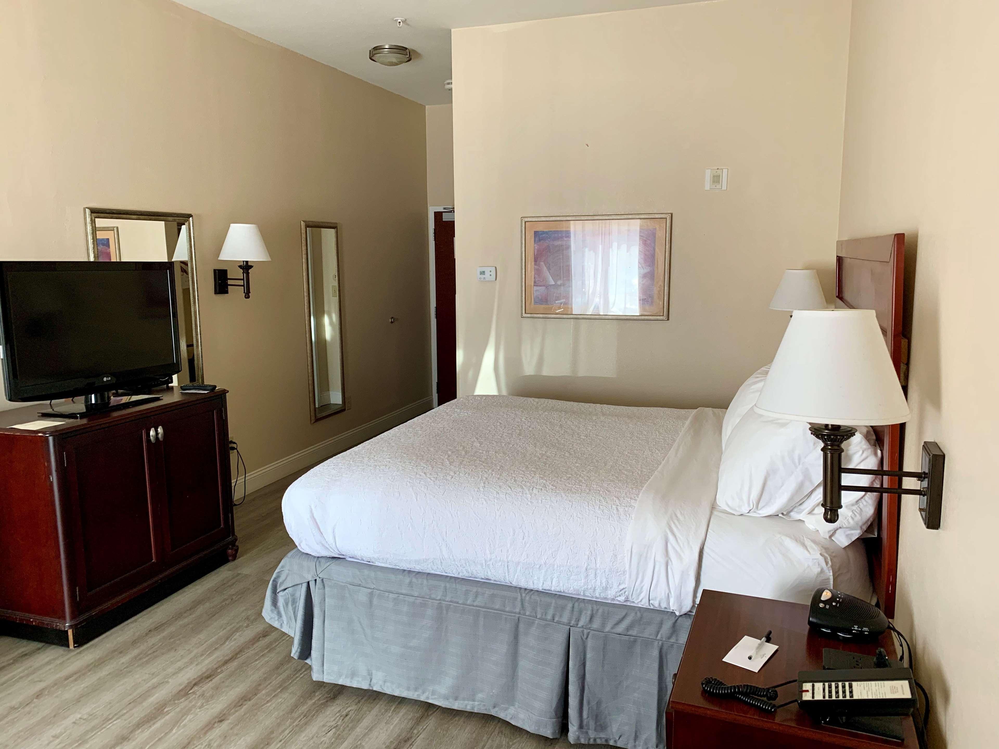 Country Inn & Suites By Radisson, Midway - Tallahassee West 外观 照片