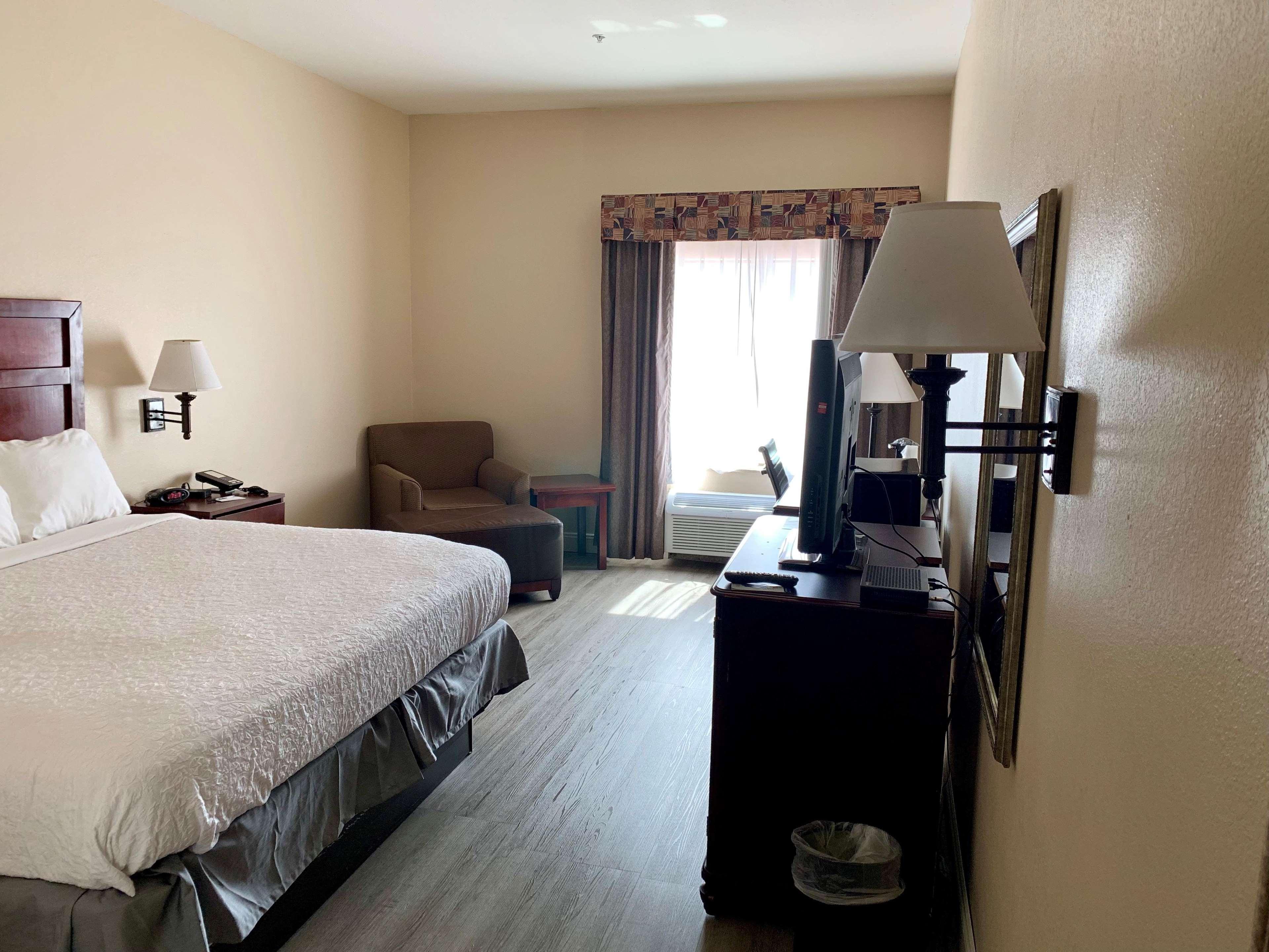 Country Inn & Suites By Radisson, Midway - Tallahassee West 外观 照片