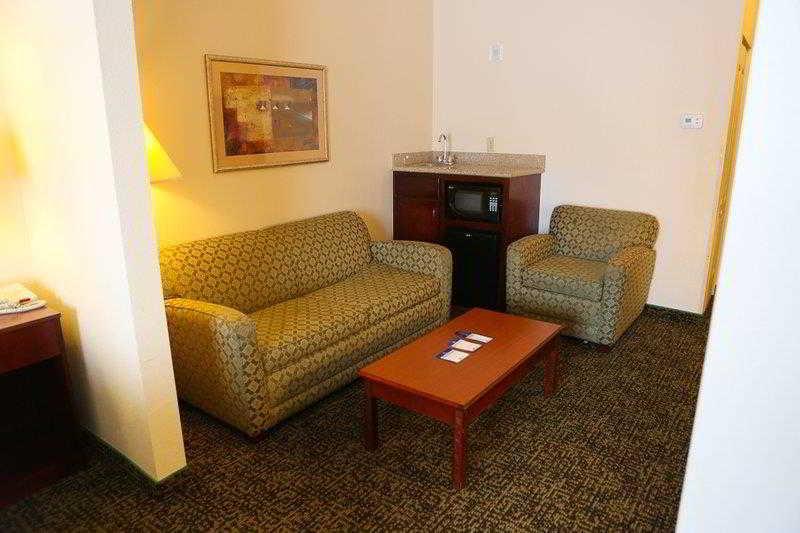 Country Inn & Suites By Radisson, Midway - Tallahassee West 外观 照片