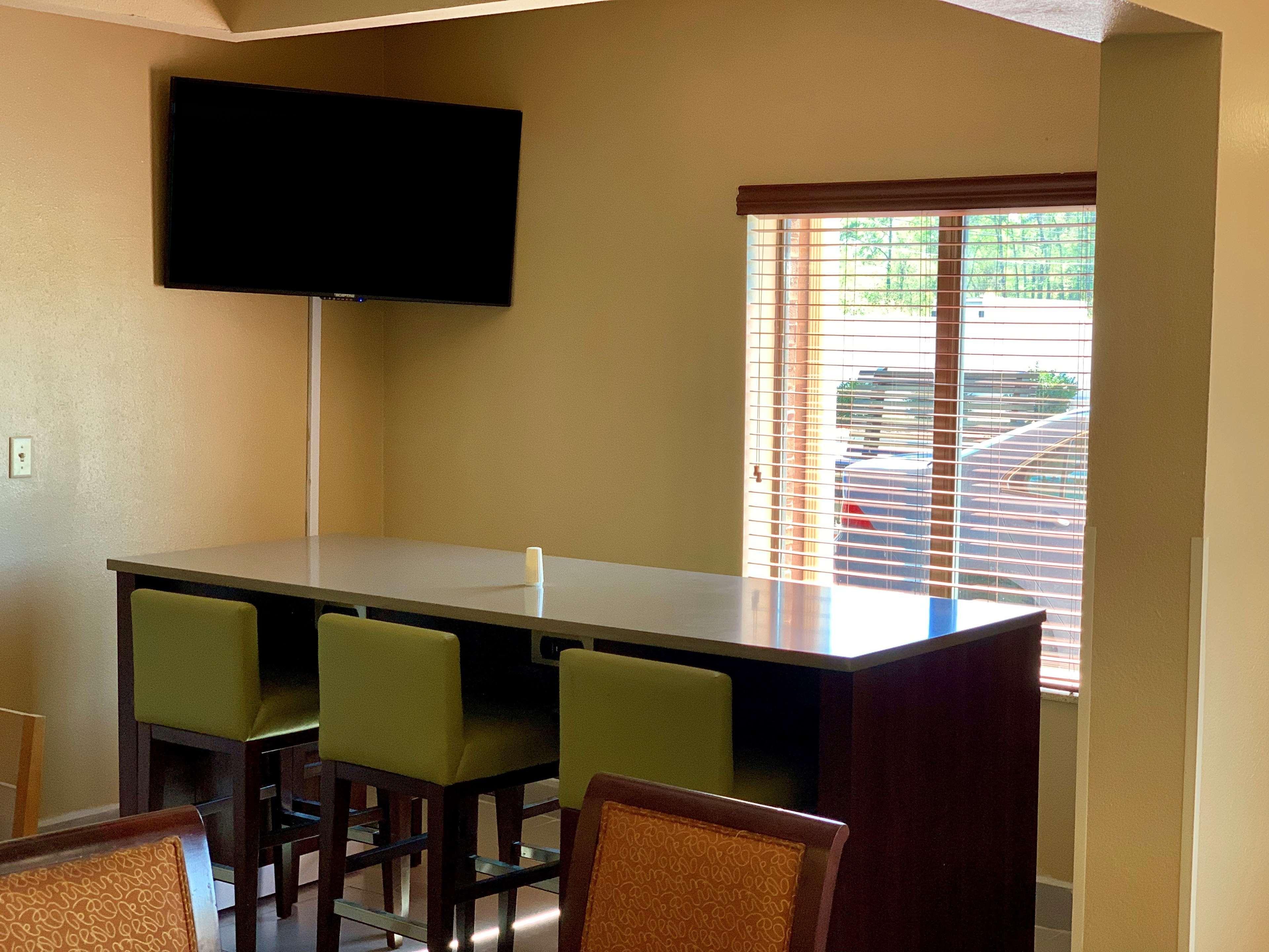 Country Inn & Suites By Radisson, Midway - Tallahassee West 外观 照片