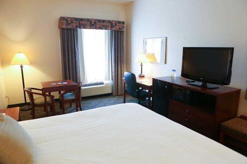 Country Inn & Suites By Radisson, Midway - Tallahassee West 外观 照片