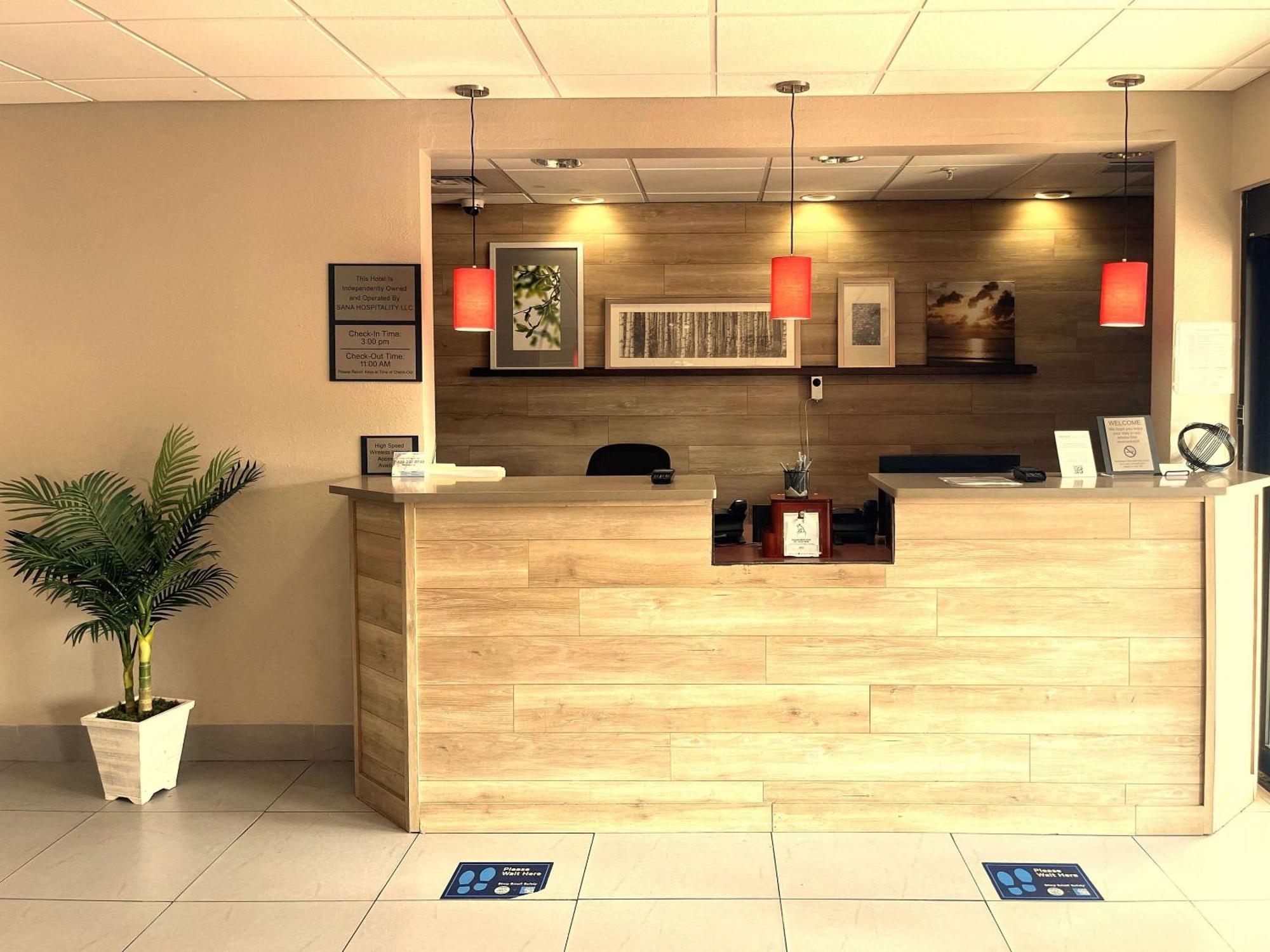 Country Inn & Suites By Radisson, Midway - Tallahassee West 外观 照片